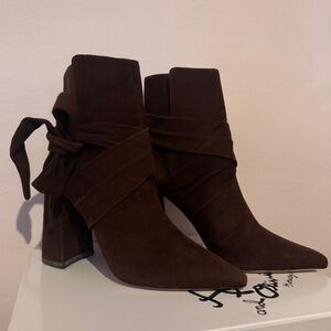 Alice and Olivia Kid Suede boots